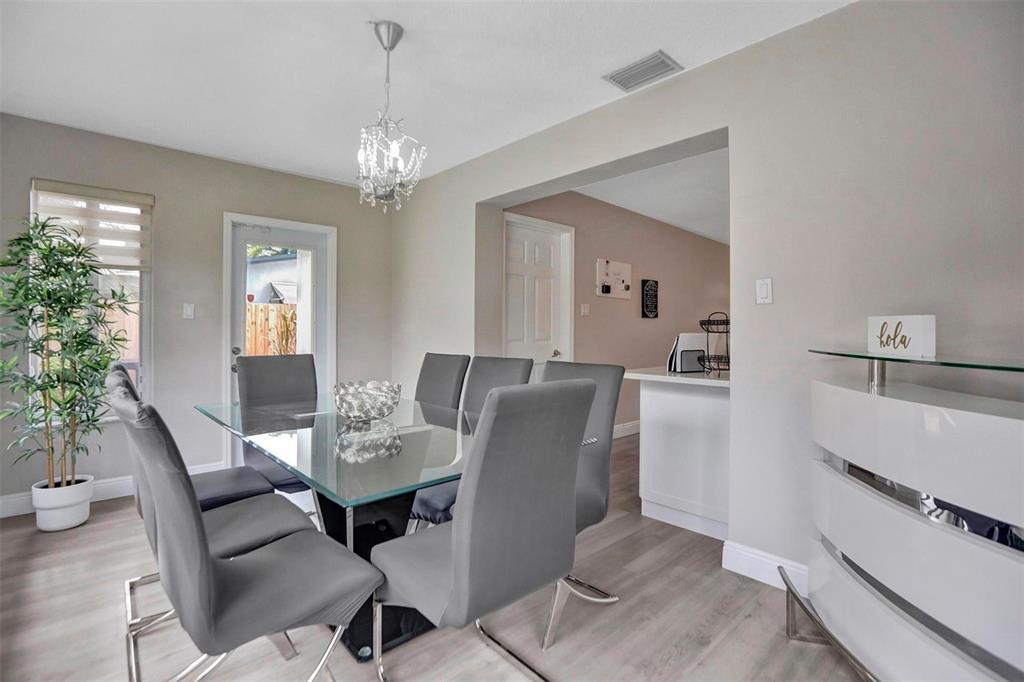 Building Photo - 1773 SW 28th Way