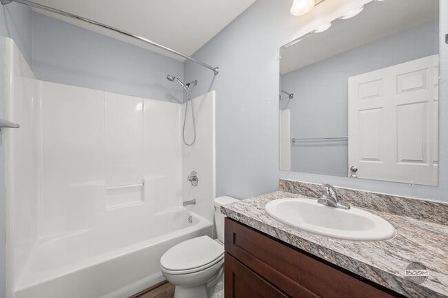 Building Photo - 5503 W Serene Cir