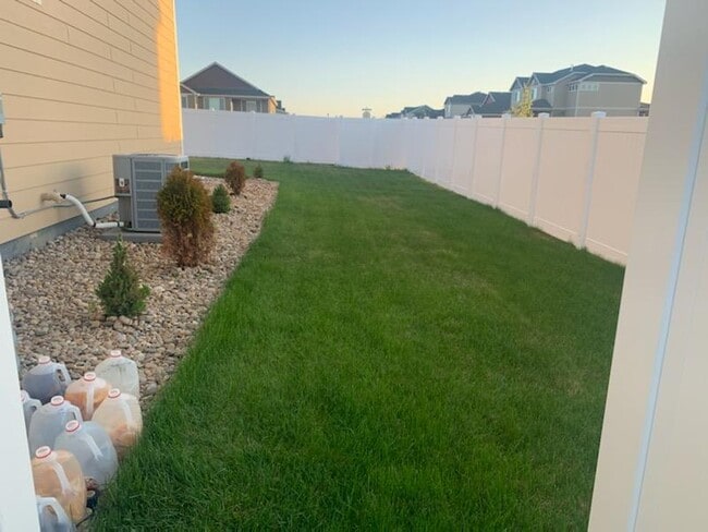 Building Photo - 1040 Mount Oxford Ave