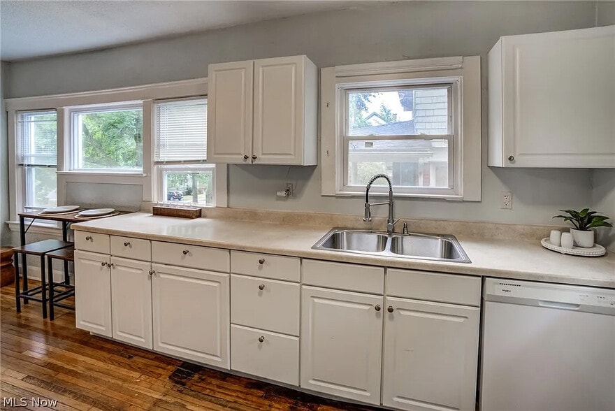 Building Photo - 2245 Bellfield Ave