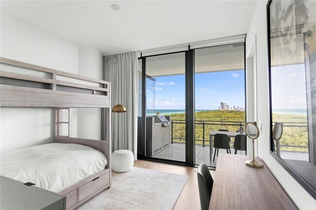 Building Photo - 8701 Collins Ave