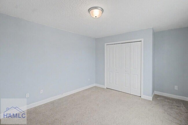 Building Photo - 76 St John's Ct