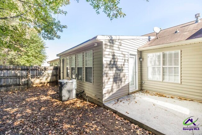 Building Photo - 83 Hamilton Woods Dr