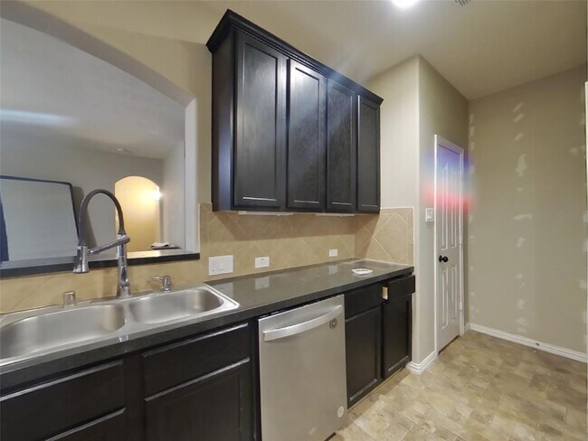 Building Photo - 28906 Hidden Cove Dr
