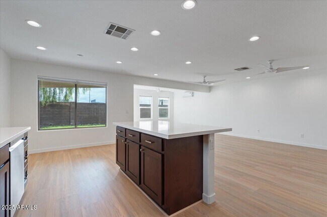 Building Photo - 21233 N 30th Ave