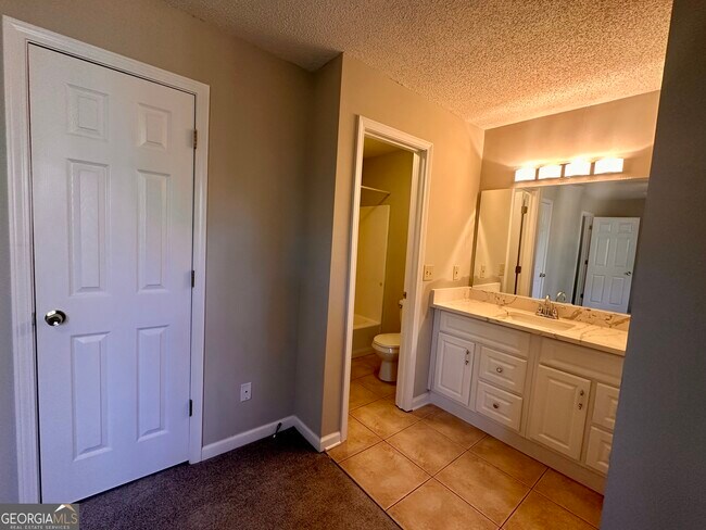 Building Photo - 1119 Booth Ct SW