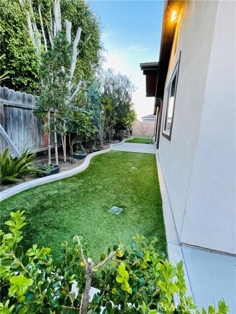 Building Photo - 17761 Quintana Ln