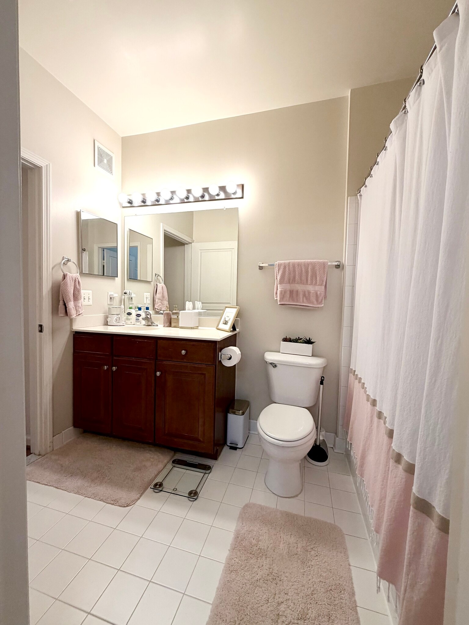 Building Photo - 12001 Market St