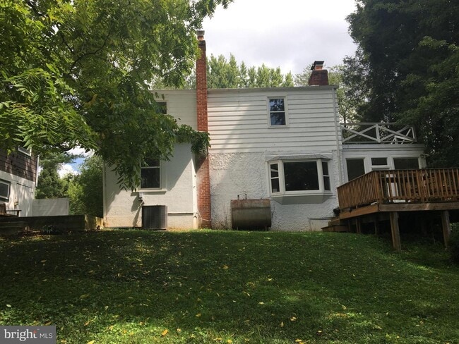 Building Photo - 881 Dolley Madison Blvd