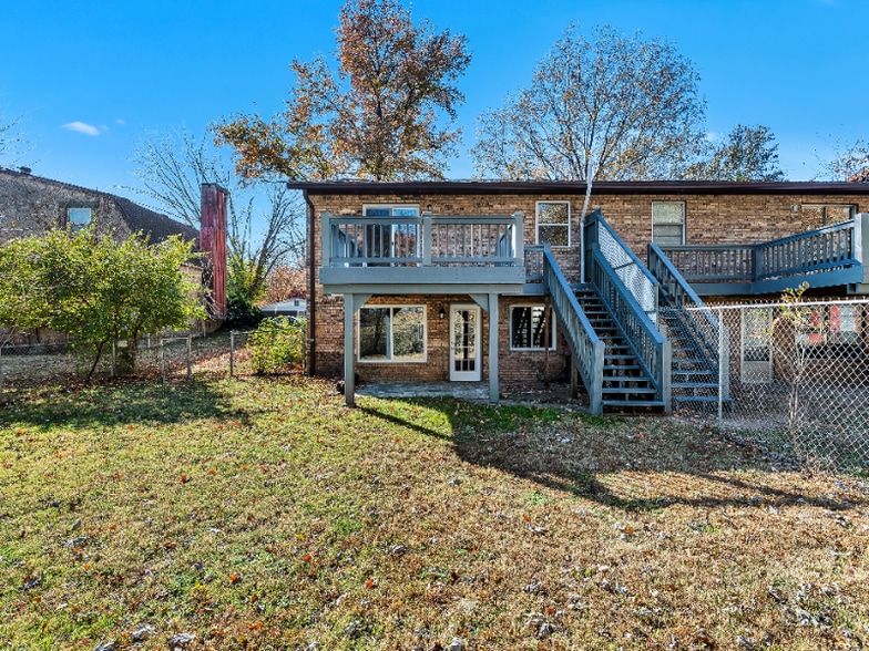 Building Photo - 104 Britanna Dr