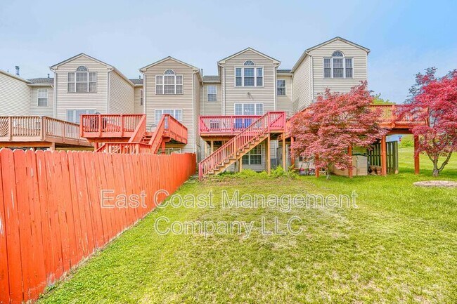 Building Photo - 403 Deer Hill Cir