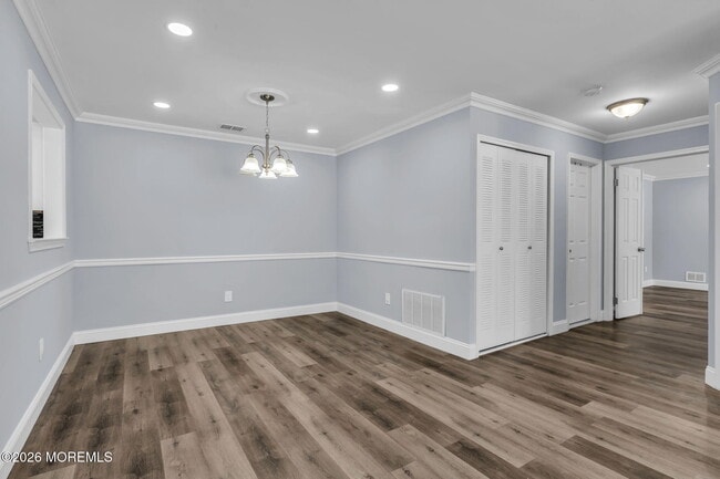 Building Photo - 401 Hampton Ct