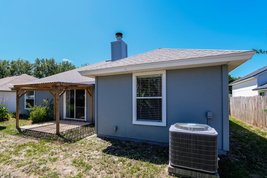 Building Photo - 3479 Shelley Dr