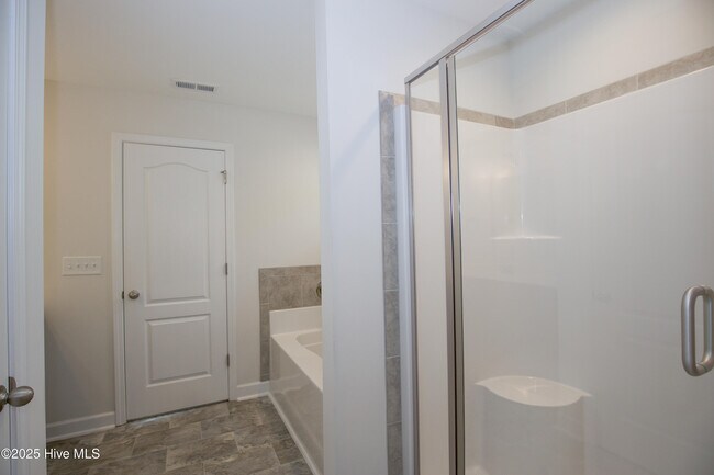 Building Photo - 1170 Camellia Dr