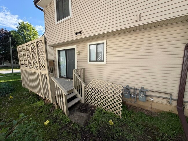 Building Photo - 1707 Dexter Ave