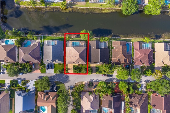 Building Photo - 9901 NW 48th Ct