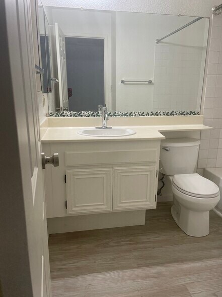Upstairs Bathroom in Hallway - 2595 El Portal Dr