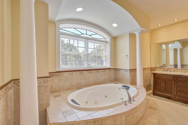 Building Photo - 1739 Indigo Island Dr