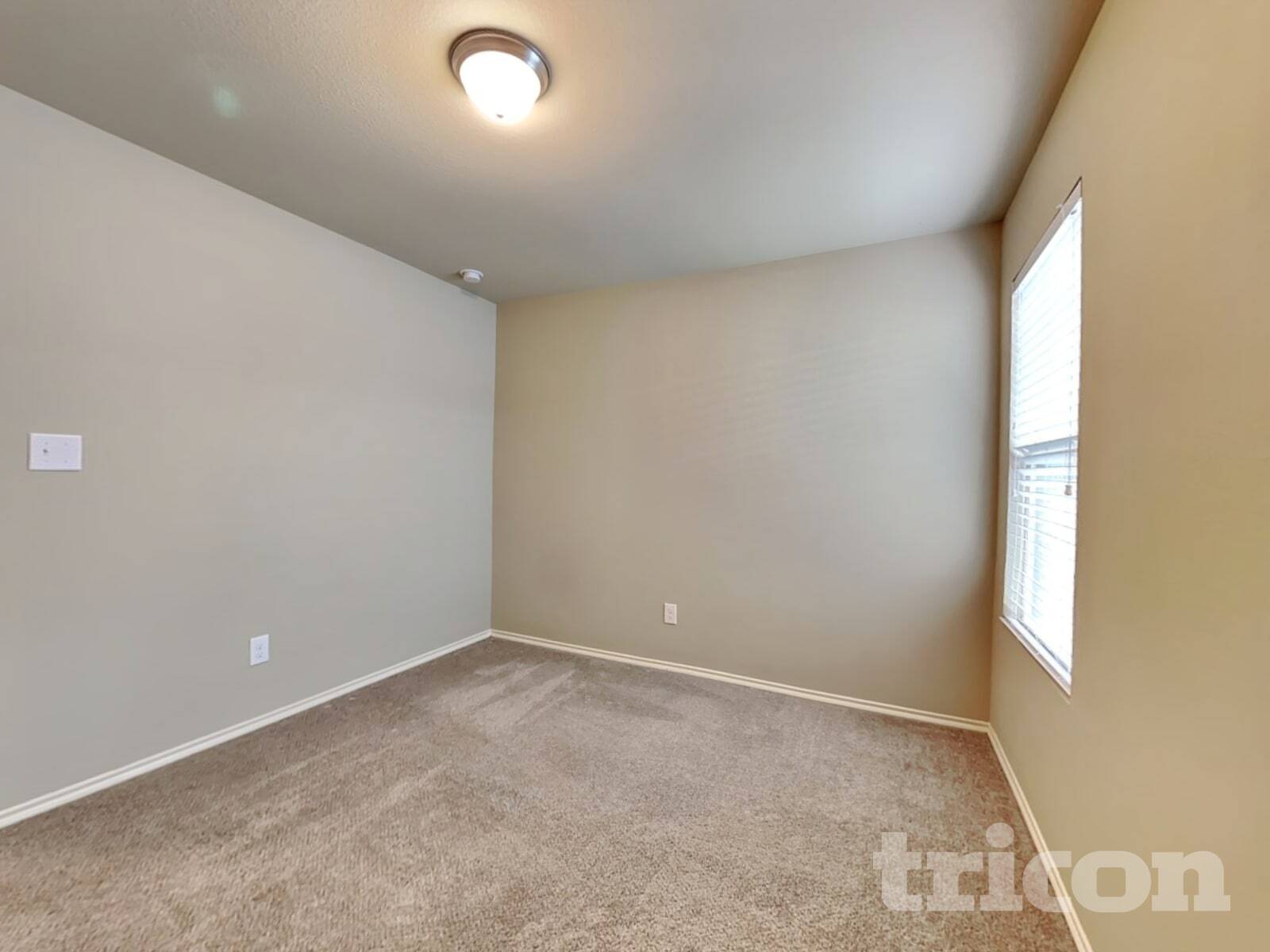 Building Photo - 955 Oak Falls Dr