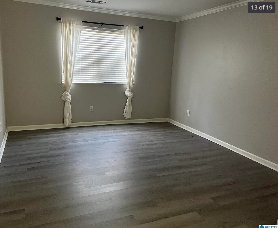 Building Photo - 601 Morning Sun Dr