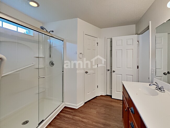 Building Photo - 1768 Merritt St