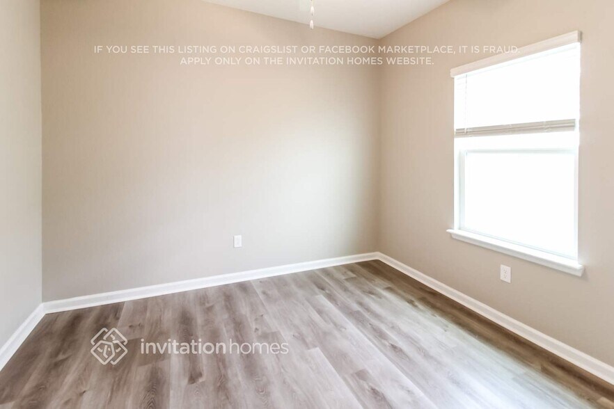 Building Photo - 9860 Lemon Grass Ln