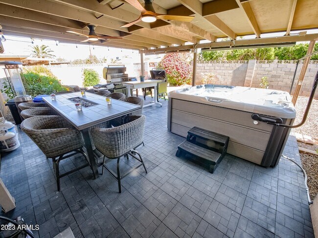 Building Photo - 2301 N 81st Pl