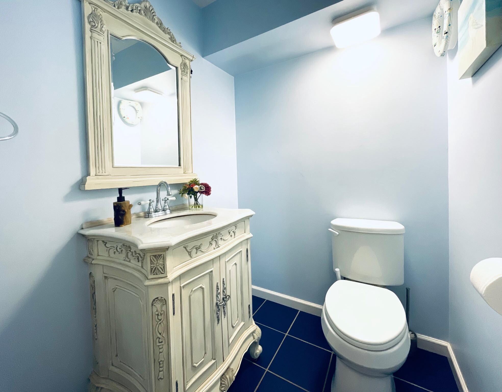 Building Photo - 157 Main St