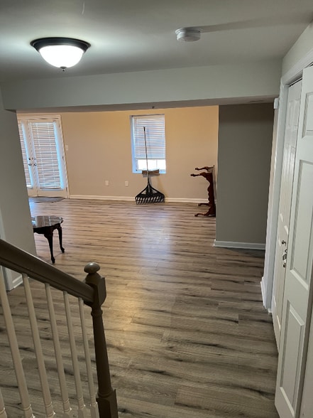 Building Photo - 6319 Glenn Dale Rd