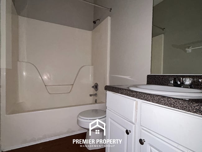 Building Photo - 3932 Gavick Cove