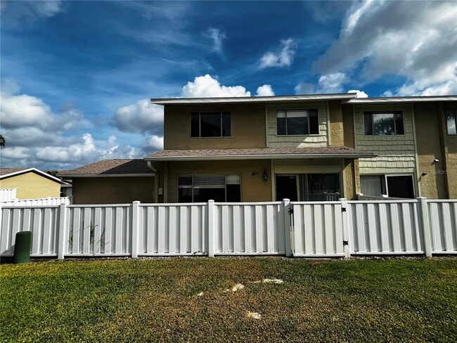 Building Photo - 6490 Cape Hatteras Way NE