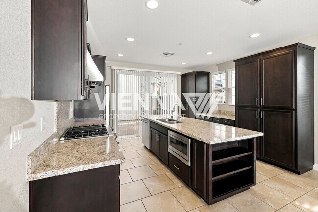 Building Photo - 310 Colner Cir