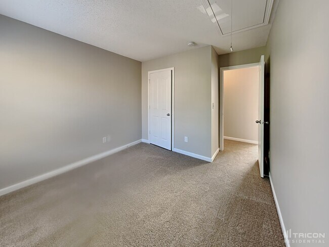 Building Photo - 5118 Quaking Grass Ct