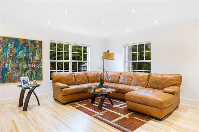 Building Photo - 11401 SW 72nd Plz