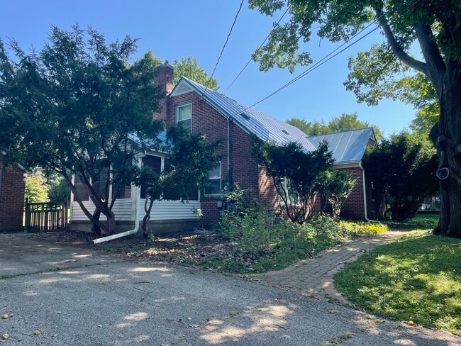 Primary Photo - 4120 Jerome St