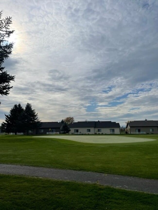 Building Photo - Golf Course Living on Village Greens - 2 Bedroom/2 Bath