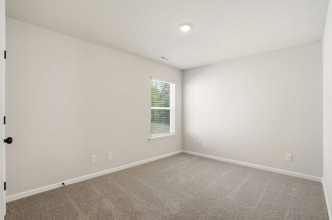 Building Photo - Brand New 4BR Home in The Pines at Paw Creek – Modern Design