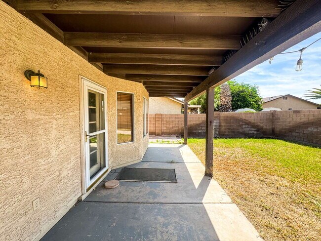 Building Photo - "Newly Renovated 3-Bedroom, 2-Bathroom Pool Home in Rancho Sereno!"
