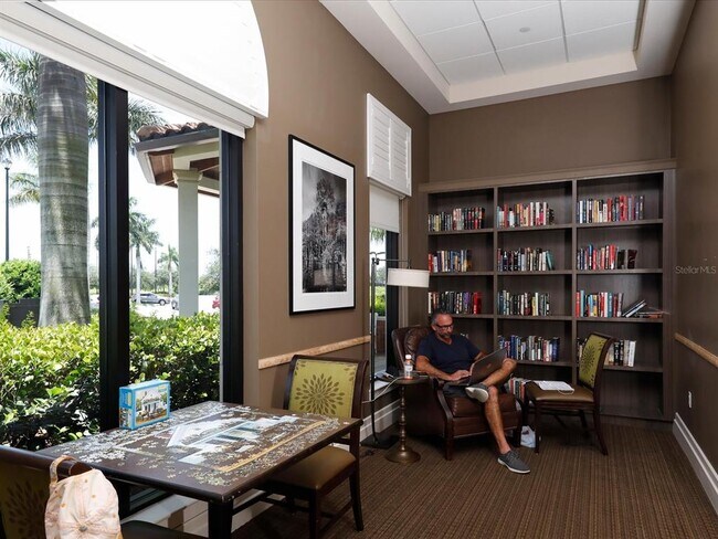 Building Photo - 10424 Crooked Crk Dr