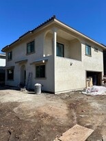 Building Photo - 261 Robie St W