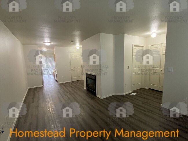 Building Photo - 599