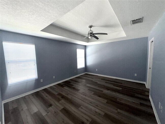 Building Photo - 2120 Song Sparrow Ct
