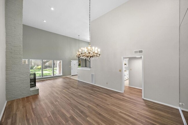 Building Photo - 8102 East Ct