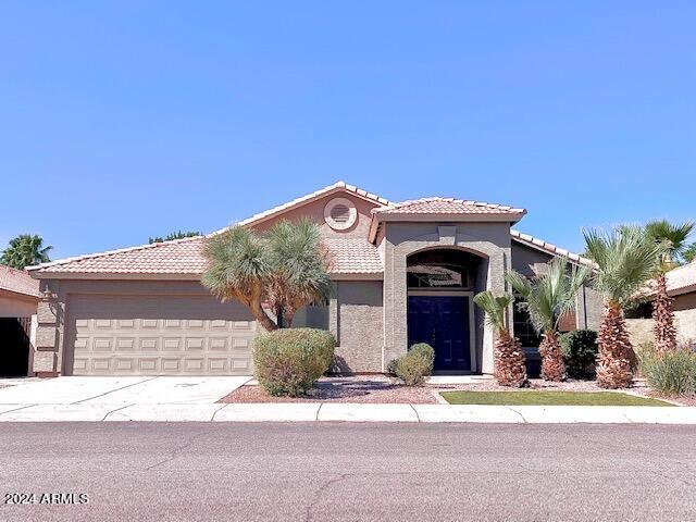 Building Photo - 3950 E Agave Rd