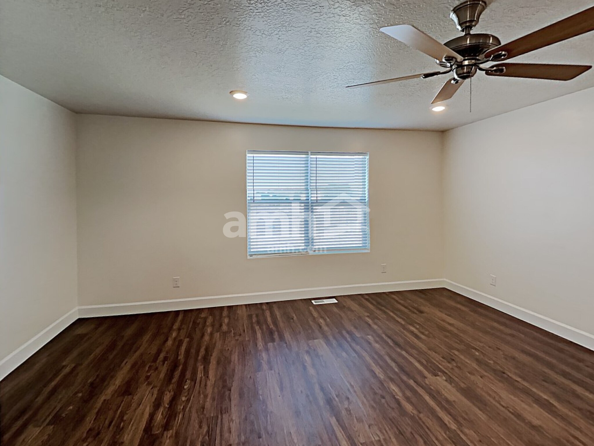 Building Photo - 1123 Wagon Way
