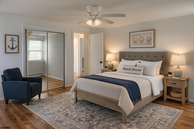 Building Photo - 353 11th St S