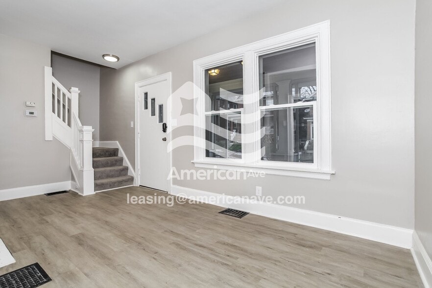 Building Photo - 279 Dorchester Ave