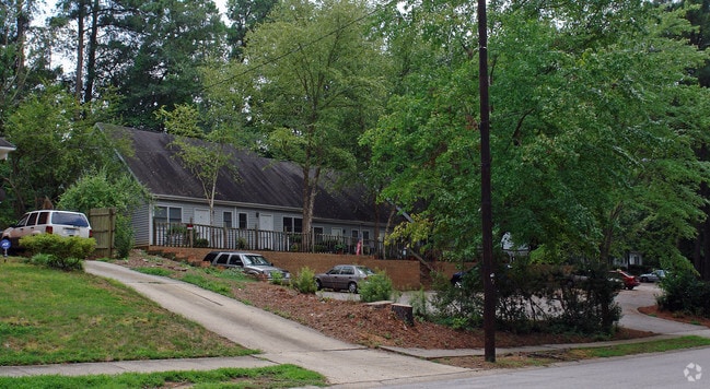 Building Photo - 2200 Glascock St