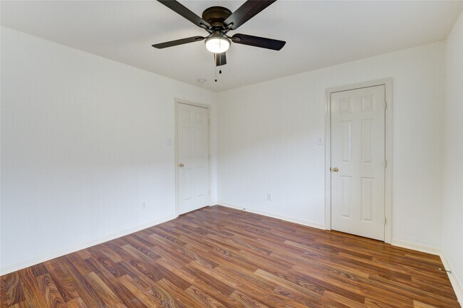 Building Photo - 46 Drifting Shadows Cir