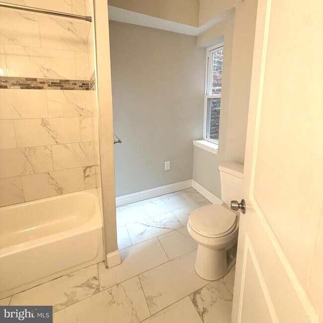 Building Photo - 5908 Old York Rd